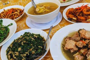 Restoran di Kuching, Malaysia: Panduan Terbaik untuk Pengalaman Makan Anda